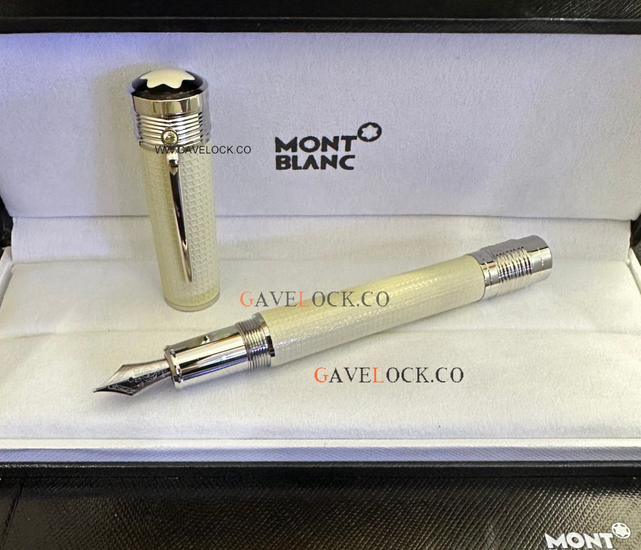 AAA Copy MontBlanc Gandhi Limited Edition Cream & Silver Clip Fountain Pen